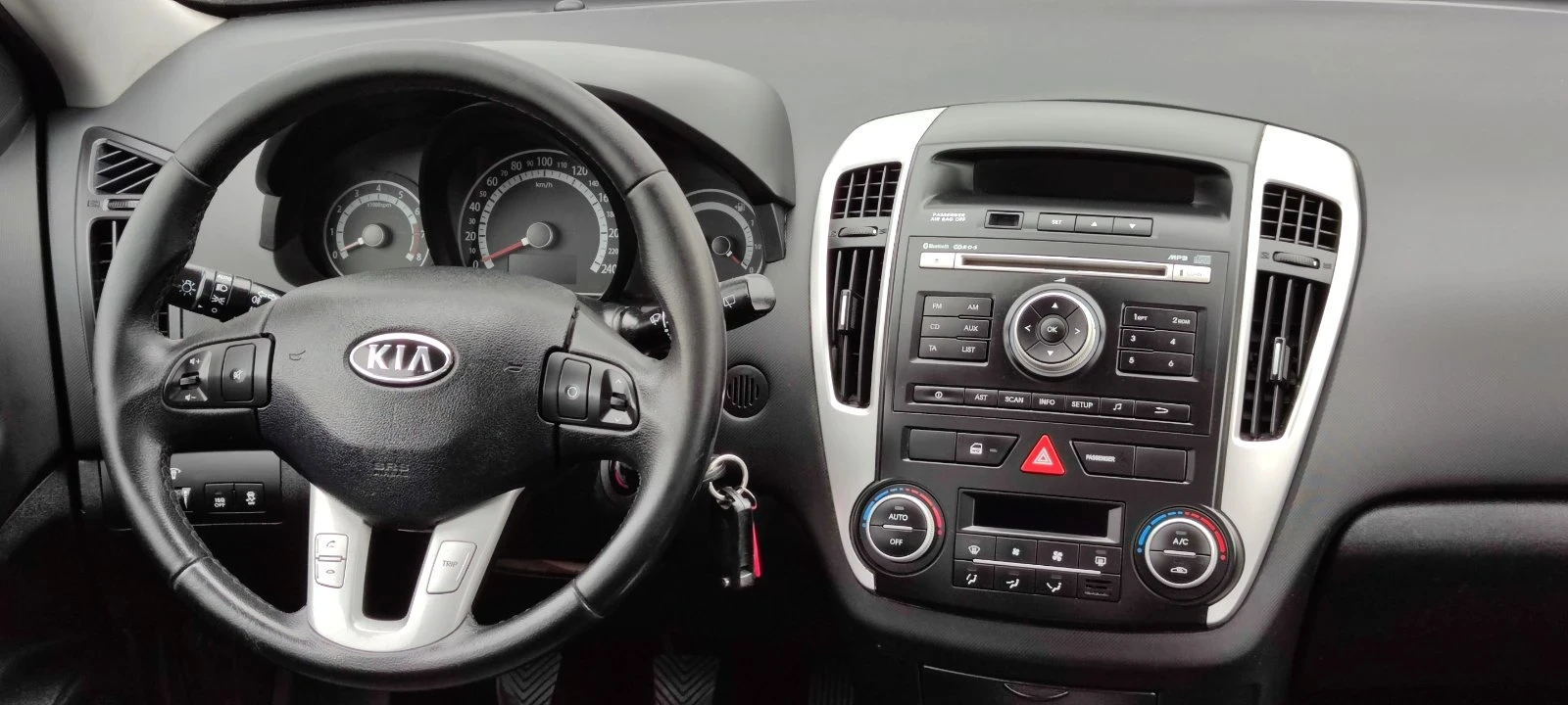 Kia Ceed 1.4i* 90к.с* Facelift*  | Mobile.bg — изображение 11