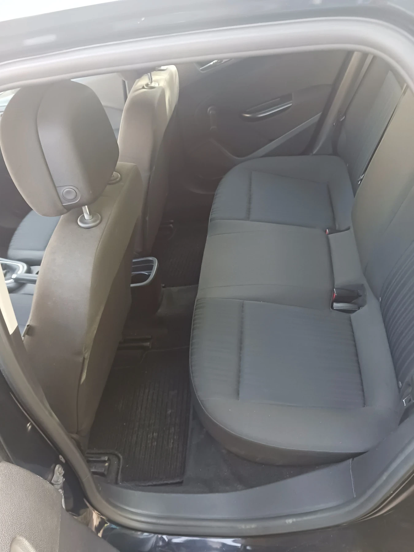 Opel Astra 1.3 DTE 95HP ECOFLEX  - изображение 10
