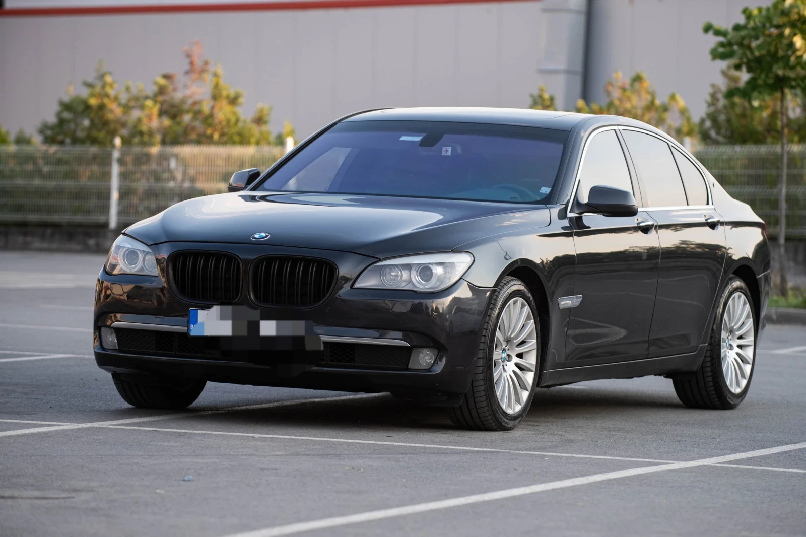 BMW 730  - изображение 2