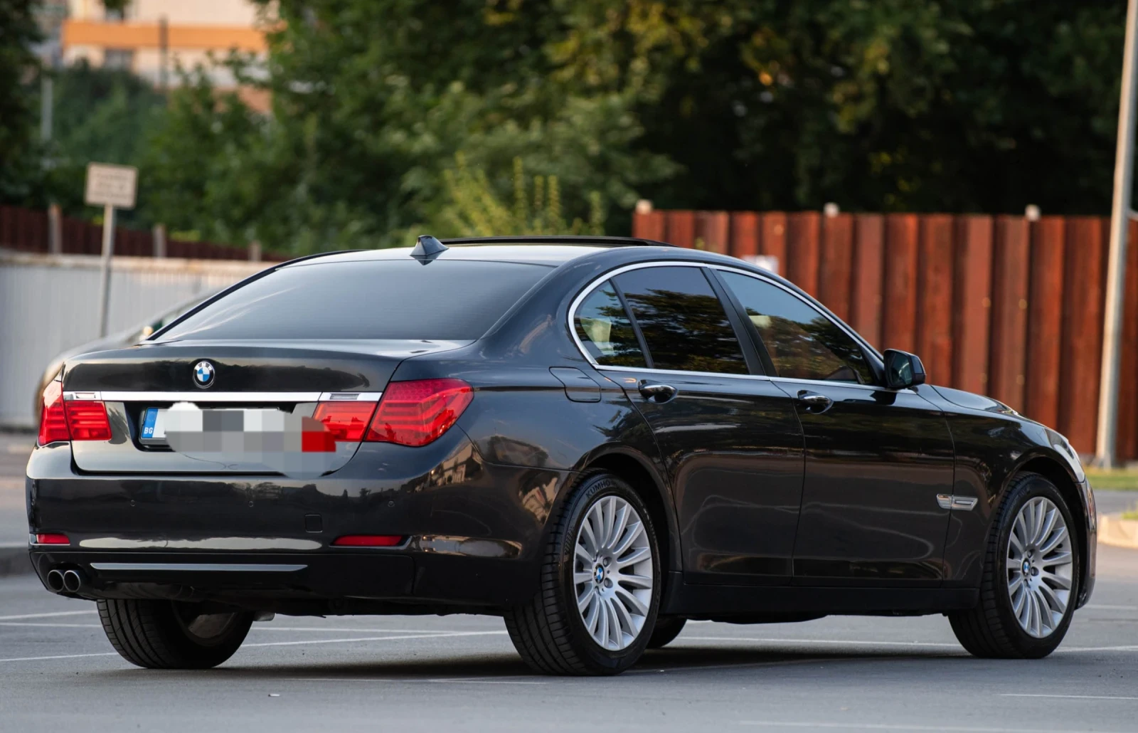 BMW 730  - изображение 7