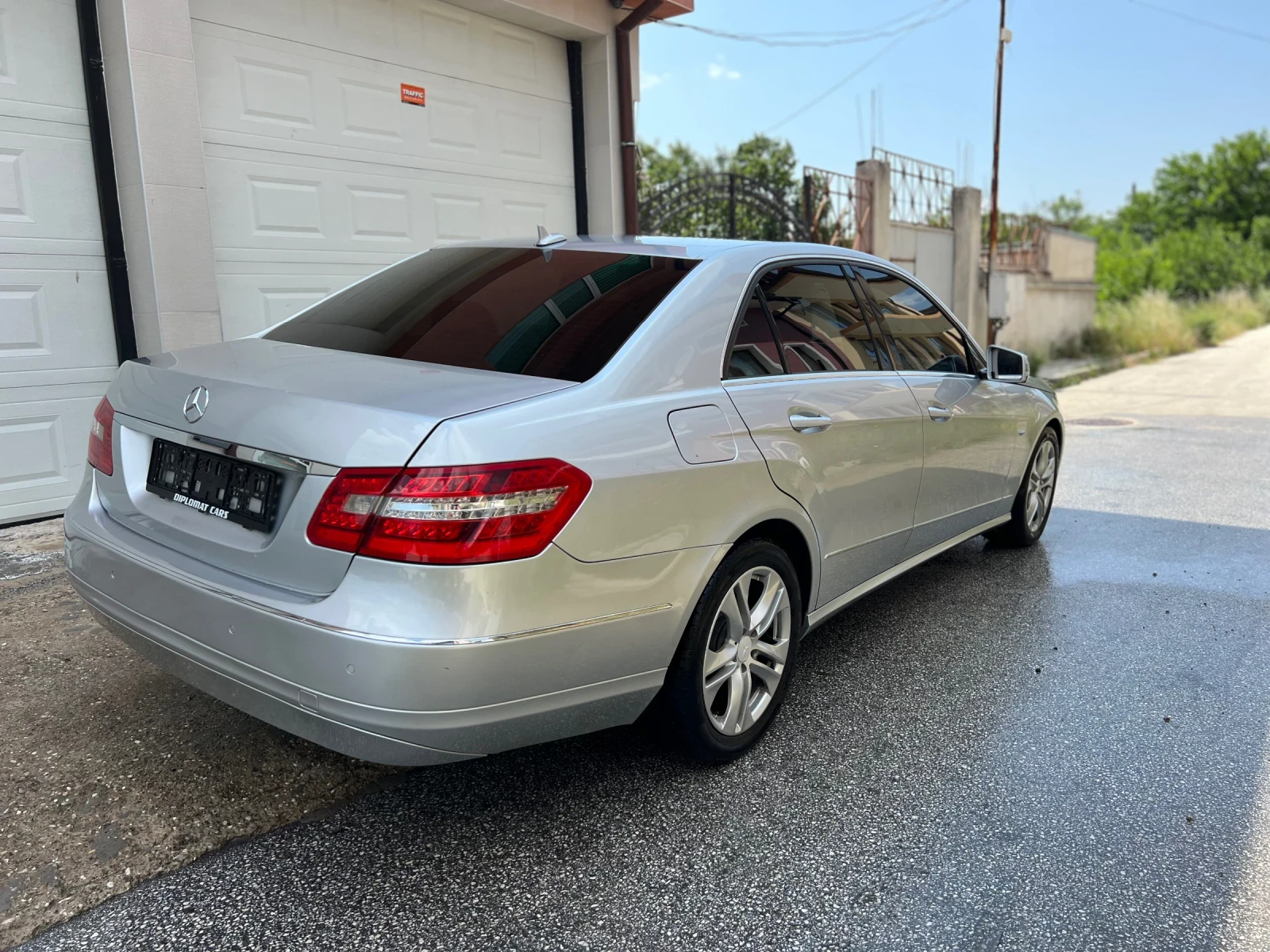 Mercedes-Benz E 250  - изображение 4