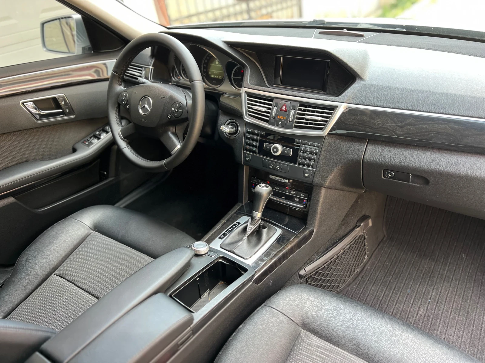 Mercedes-Benz E 250 | Mobile.bg   12