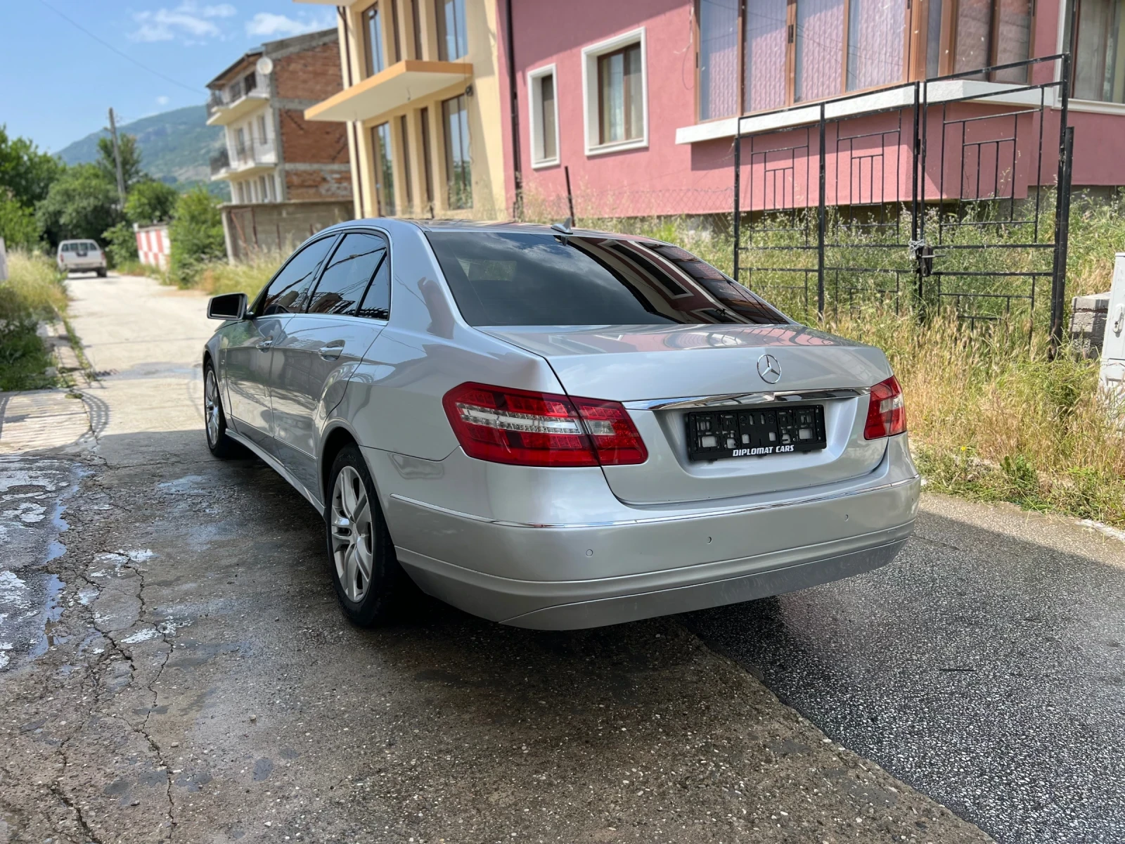 Mercedes-Benz E 250  - изображение 2
