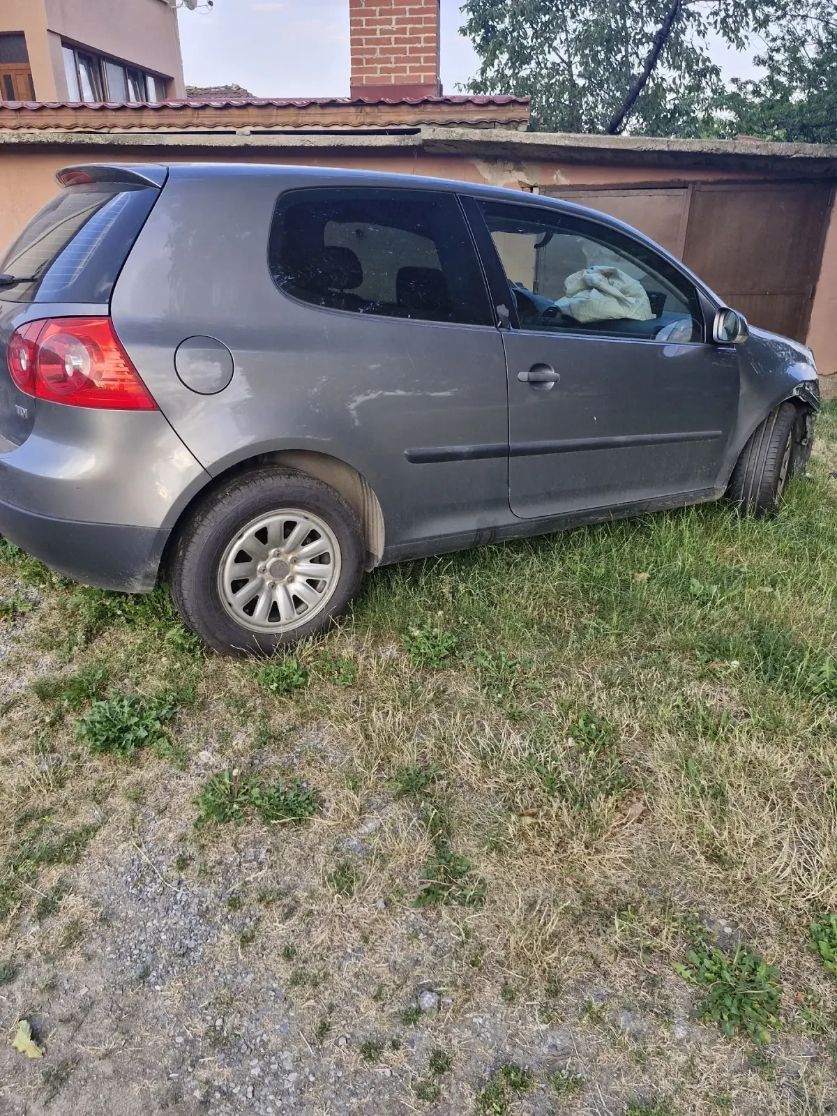 VW Golf 5 1.9 TDI 90 HP Цялата за части здрав мотор - изображение 4