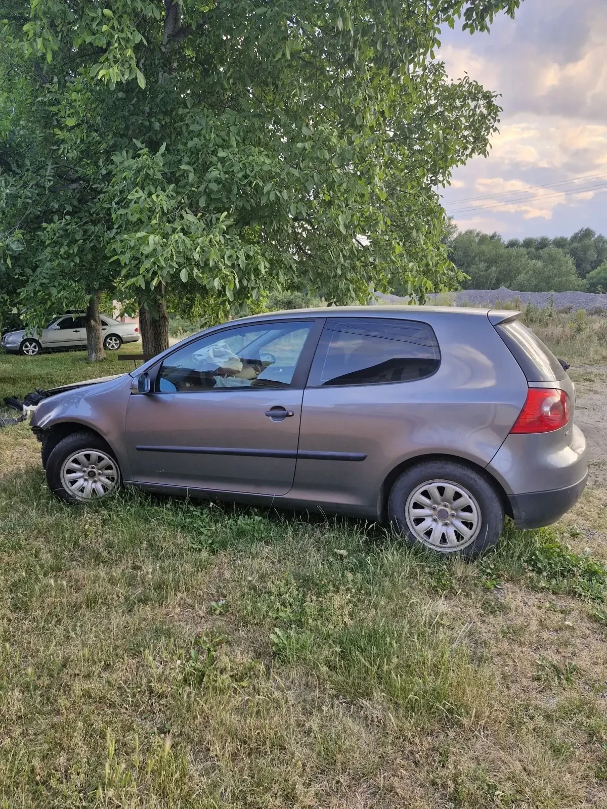 VW Golf 5 1.9 TDI 90 HP Цялата за части здрав мотор - изображение 2