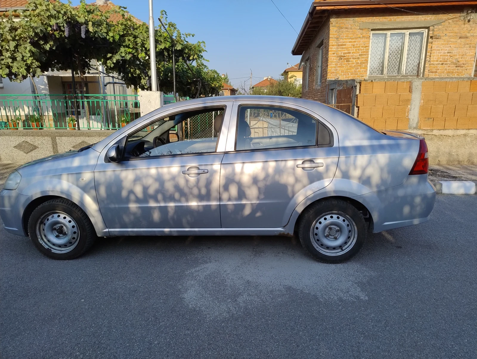 Chevrolet Aveo  - изображение 4