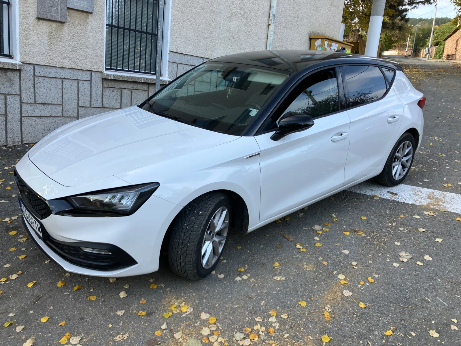 Seat Leon 2.0 TDI - Blackpool Edition - изображение 2