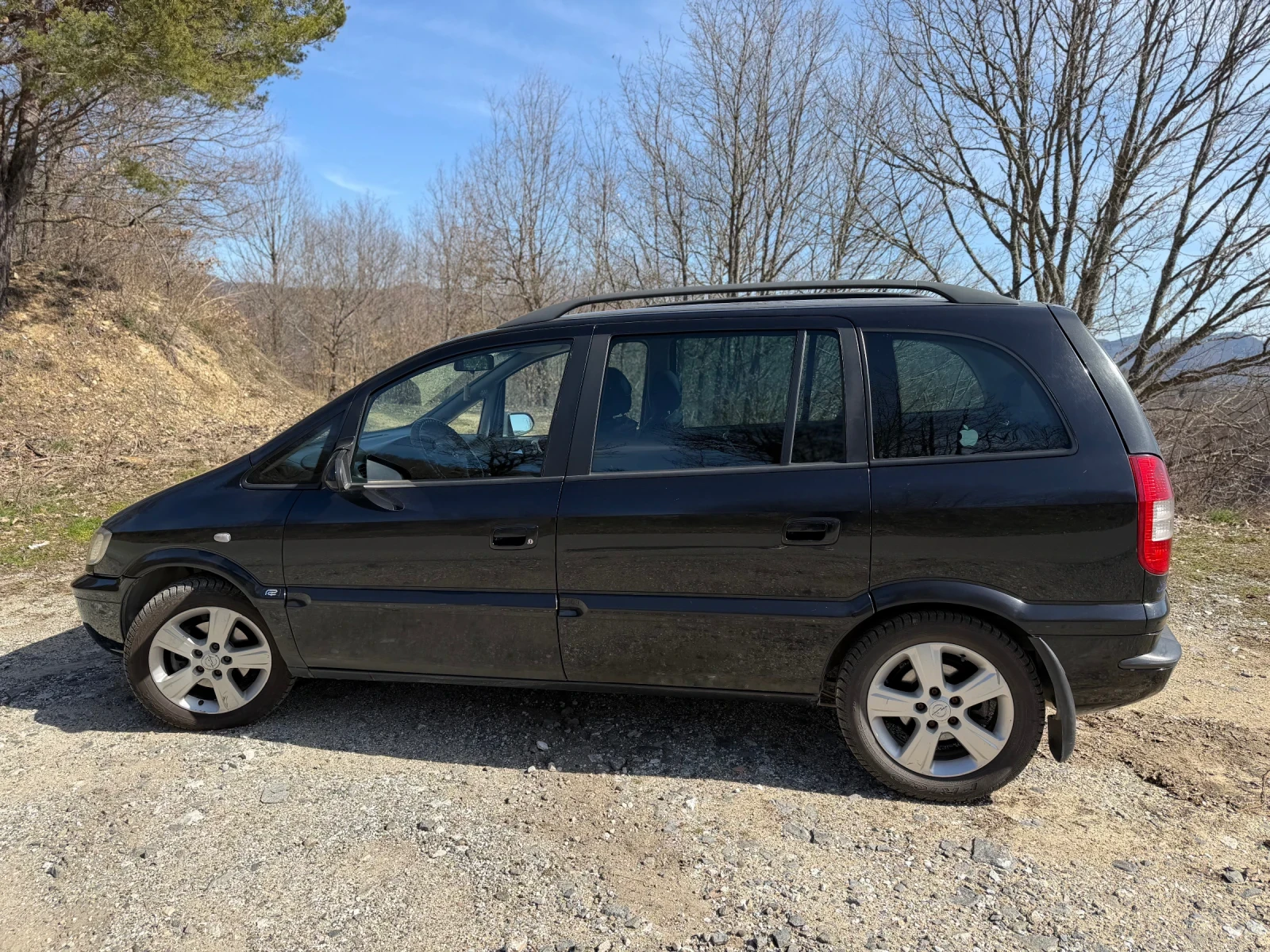 Opel Zafira 2.2TDI, снимка 4 - Автомобили и джипове - 53826038