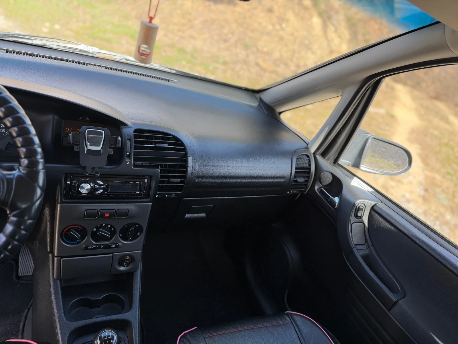 Opel Zafira 2.2TDI, снимка 8 - Автомобили и джипове - 53826038