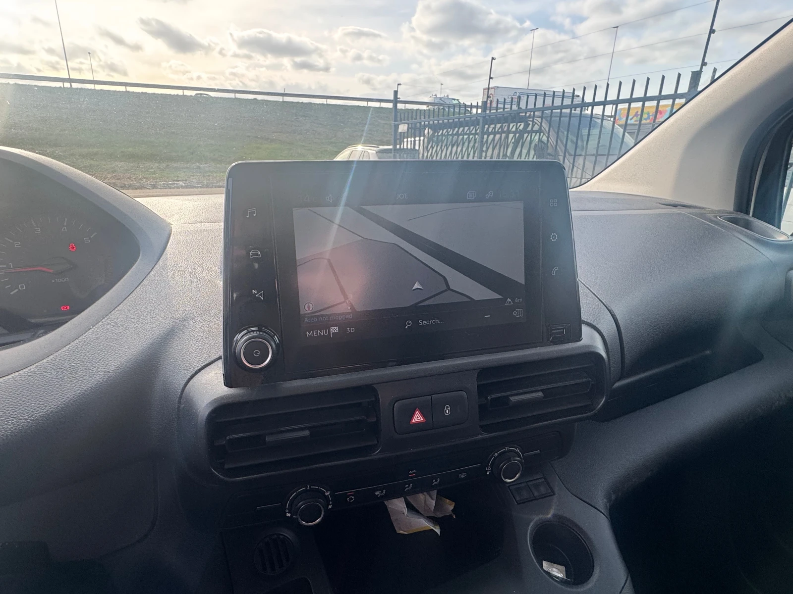 Peugeot Partner 1.5 HDI Premium, снимка 10 - Автомобили и джипове - 54136249