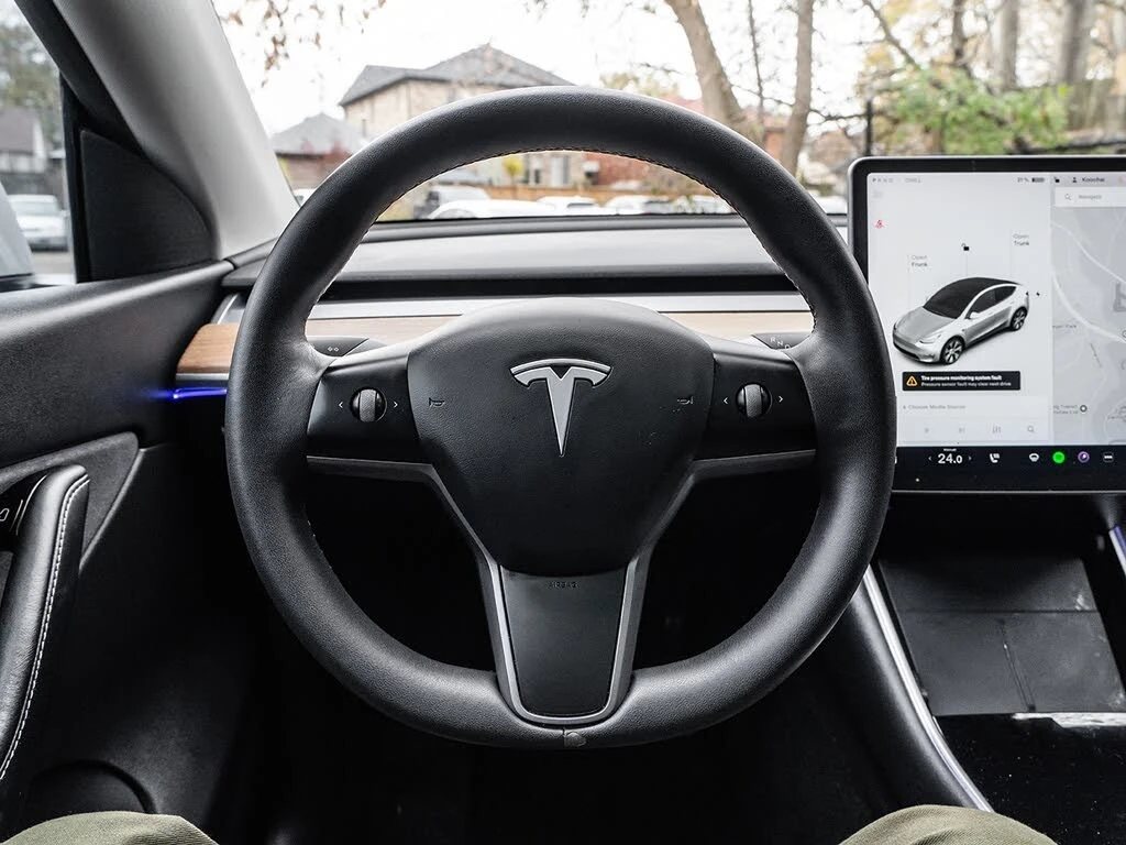 Tesla Model Y Y Long Range 4x4, снимка 9 - Автомобили и джипове - 54488612
