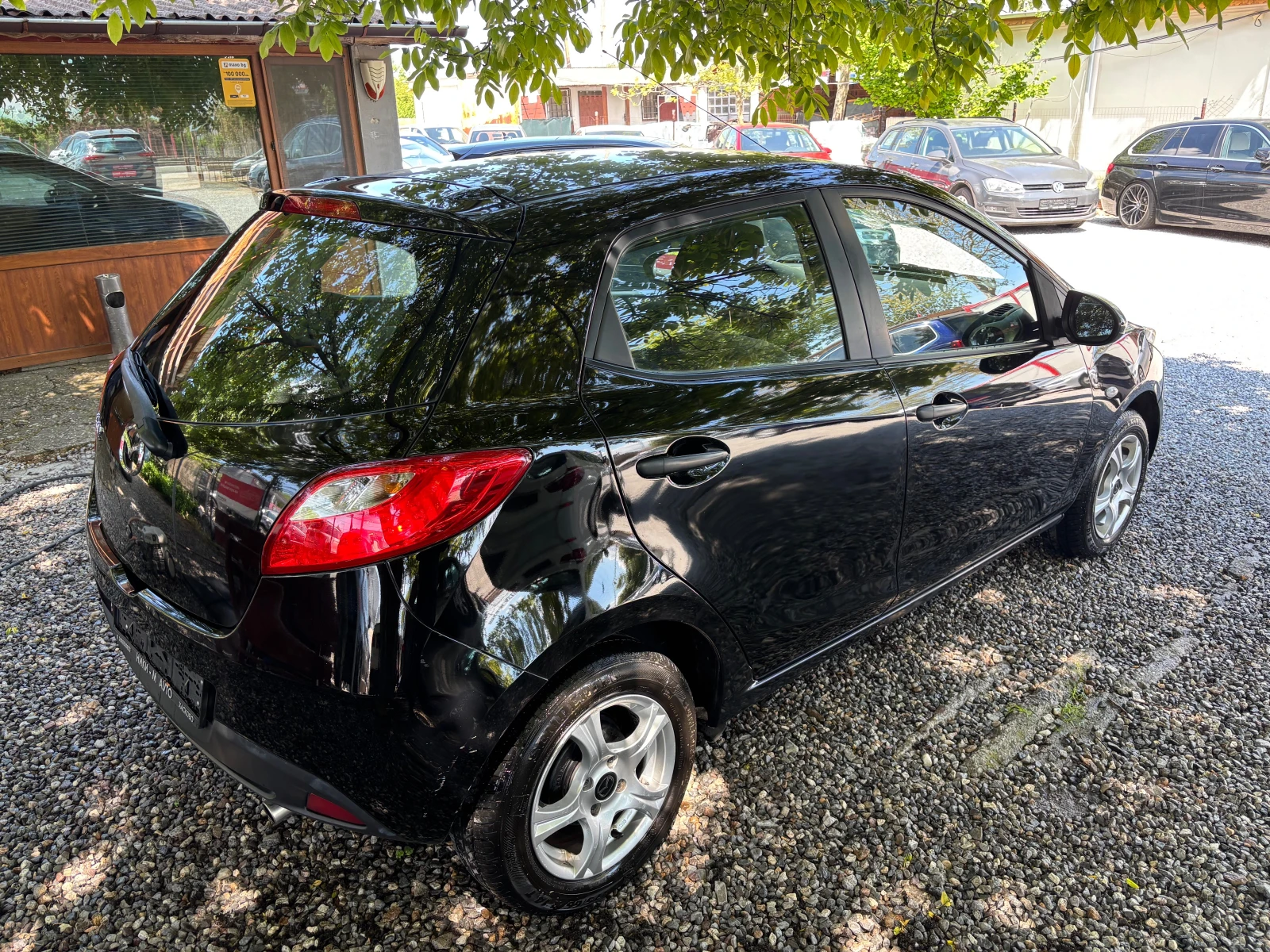 Mazda 2 1.4i, снимка 5 - Автомобили и джипове - 54509285