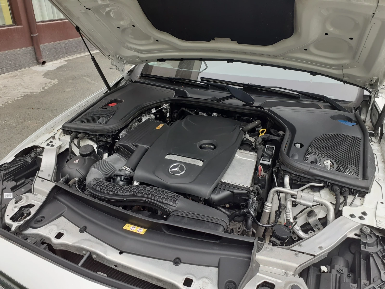 Mercedes-Benz E 200 1.8, снимка 6 - Автомобили и джипове - 54551755