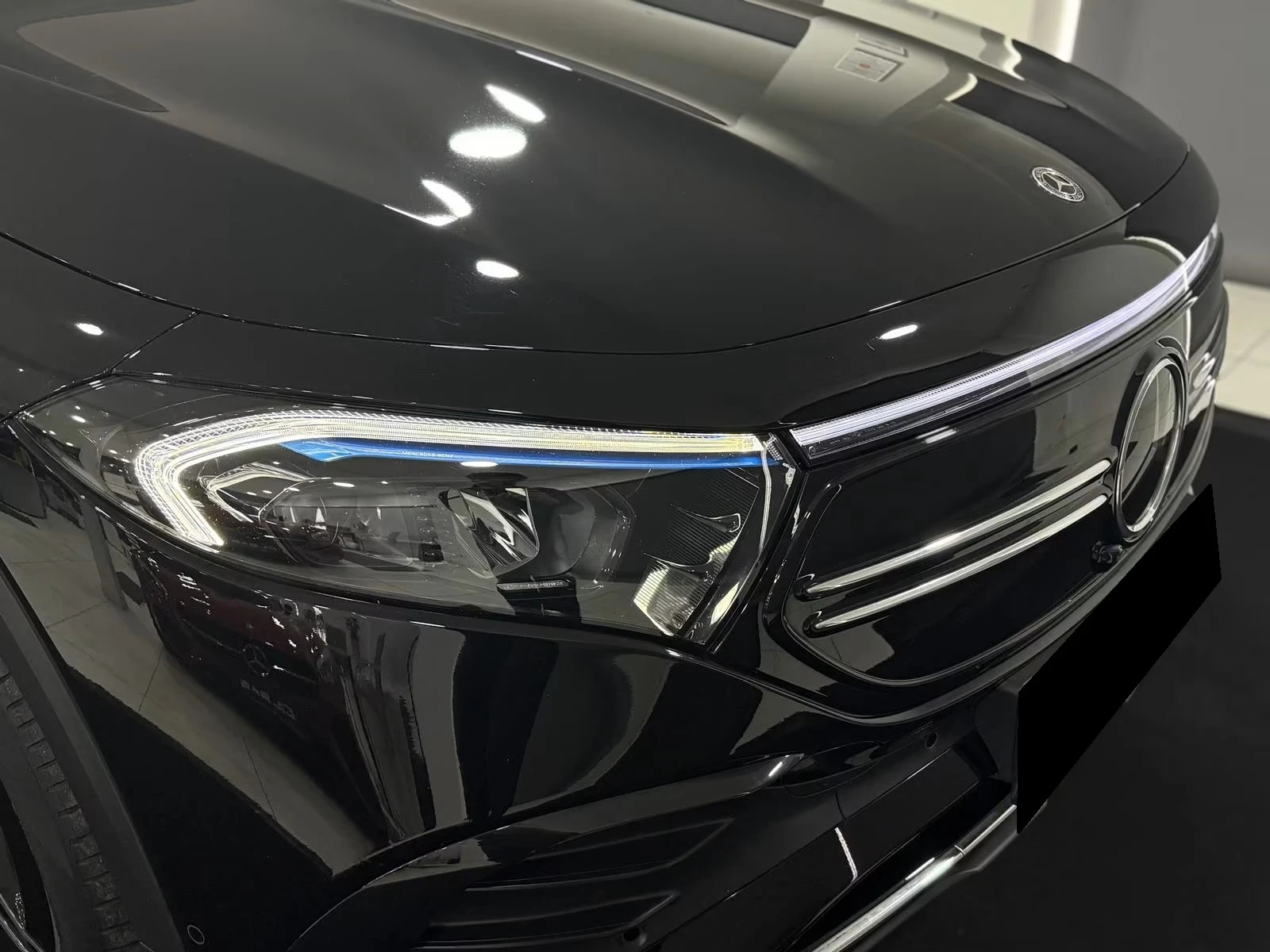 Mercedes-Benz EQB 300 4M AMG-LINE/PANO/MEMOY/, снимка 5 - Автомобили и джипове - 54681889