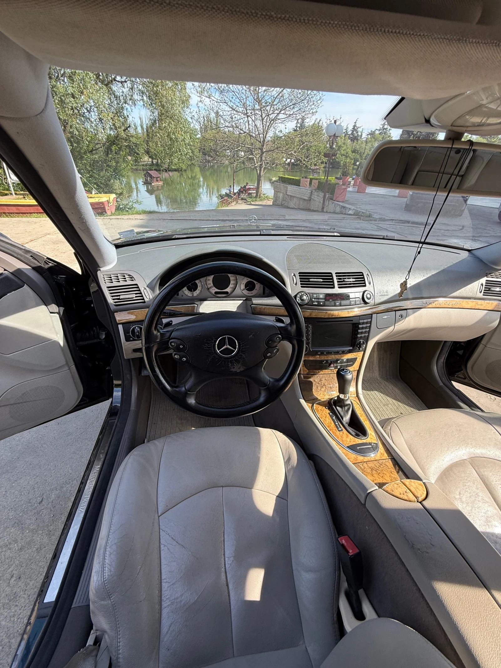 Mercedes-Benz E 320 Mercedes E320CDI 4MATIC, снимка 13 - Автомобили и джипове - 54697425