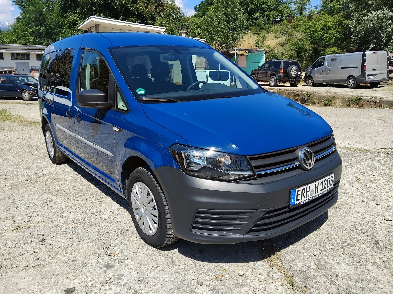 VW Caddy Maxi 2.0tdi, снимка 3 - Автомобили и джипове - 54809012