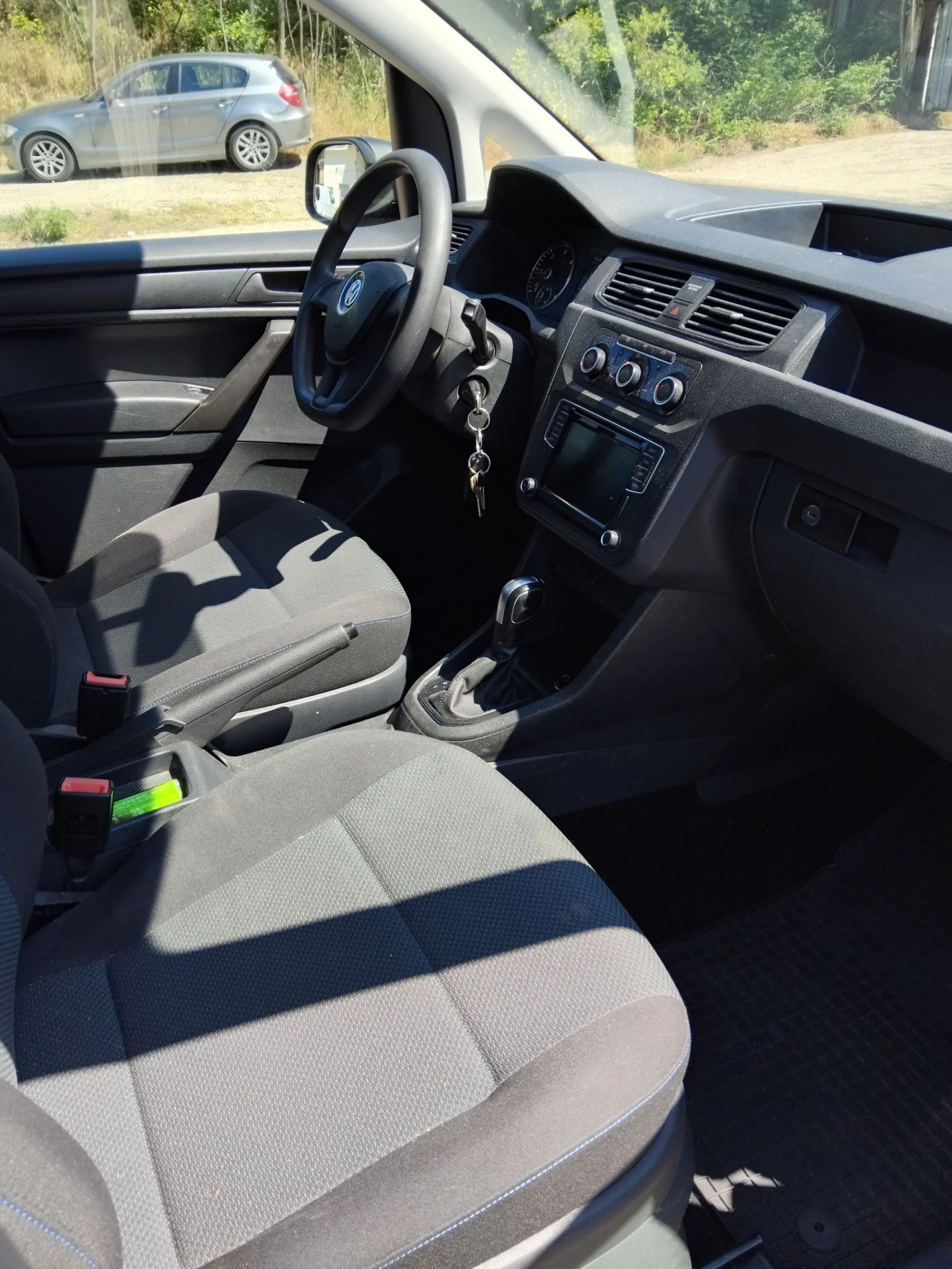 VW Caddy Maxi 2.0tdi, снимка 14 - Автомобили и джипове - 54809012