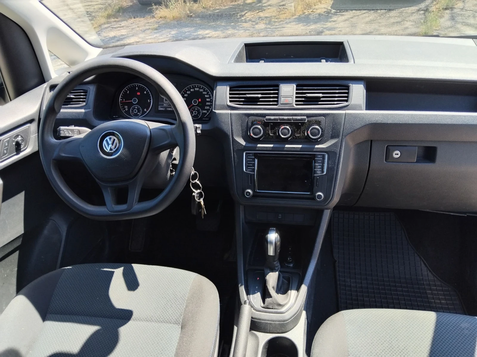 VW Caddy Maxi 2.0tdi, снимка 13 - Автомобили и джипове - 54809012