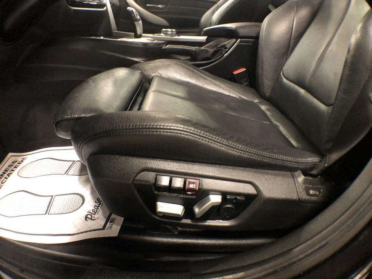 BMW 330 * 330e PLUG IN HYBRID M SPORT LEATHER SUNROOF NAV , снимка 17 - Автомобили и джипове - 55153595