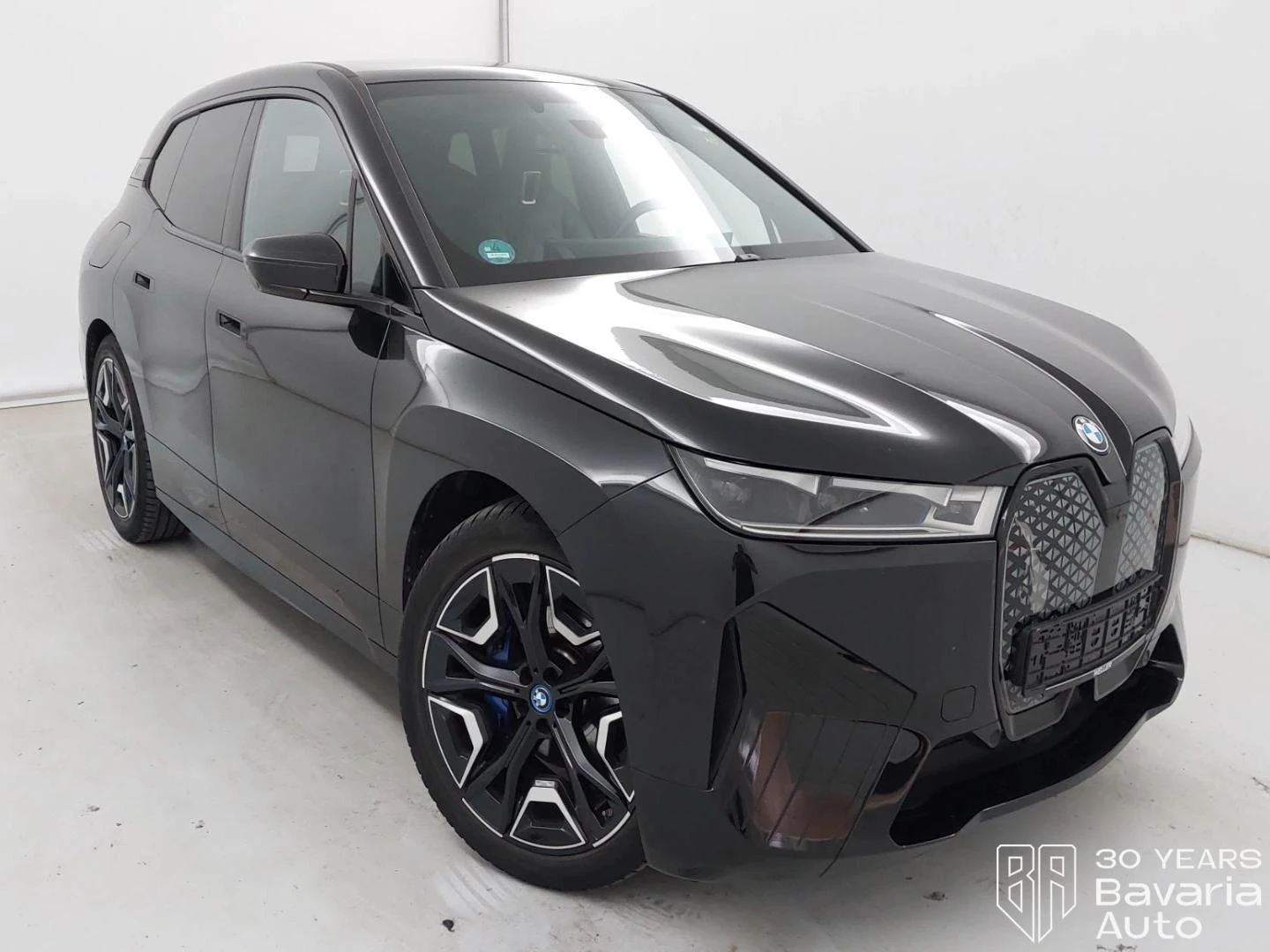 BMW iX 40 xDrive Sport, снимка 4 - Автомобили и джипове - 55230876