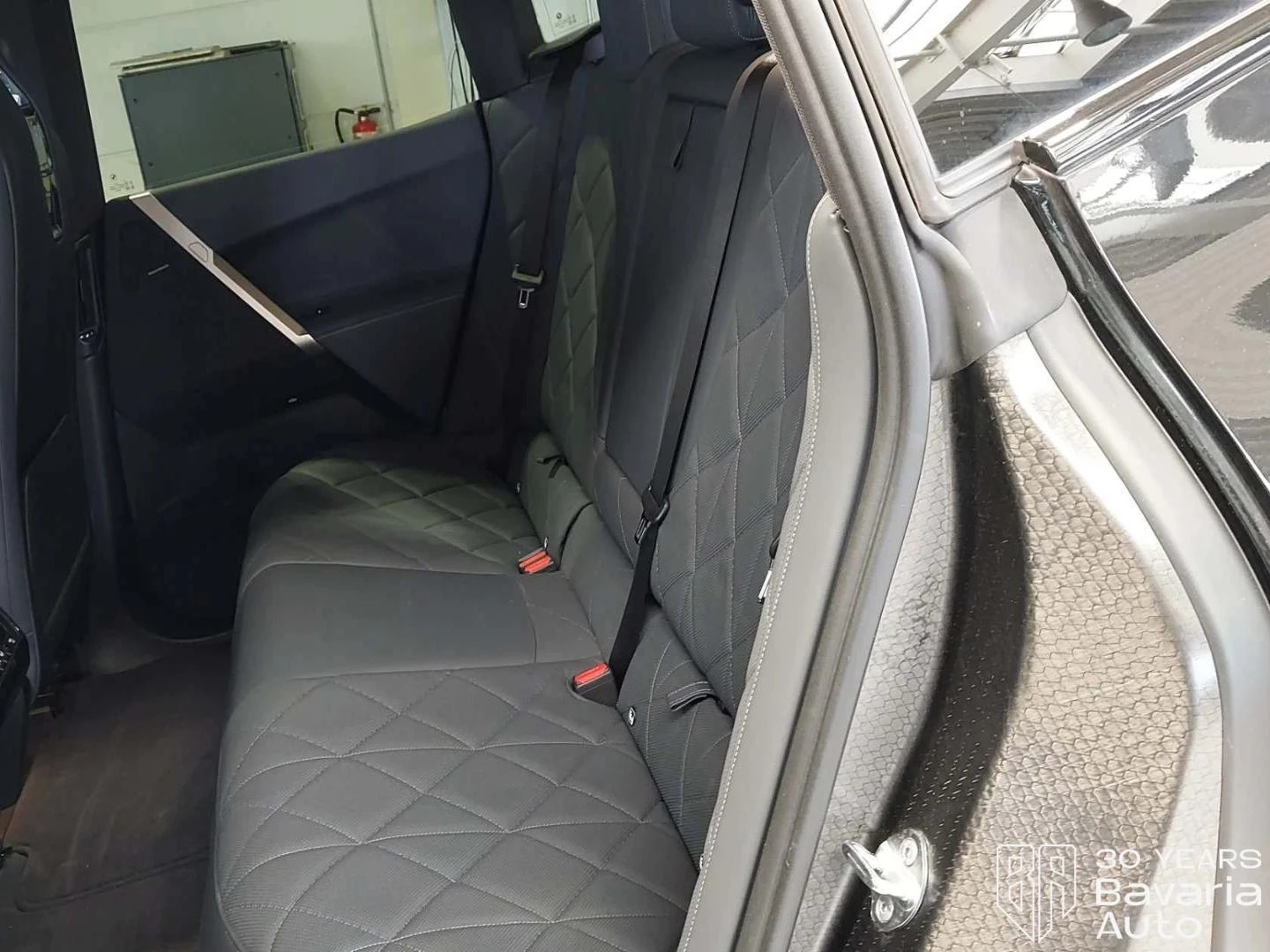 BMW iX 40 xDrive Sport, снимка 8 - Автомобили и джипове - 55230876