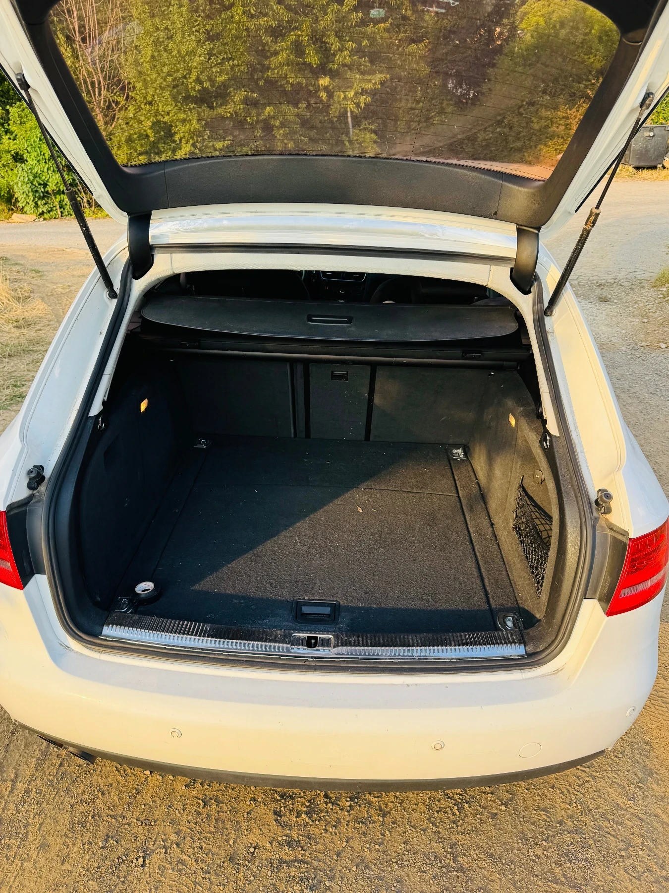 Audi A4 2.0 TDI, снимка 7 - Автомобили и джипове - 55337159