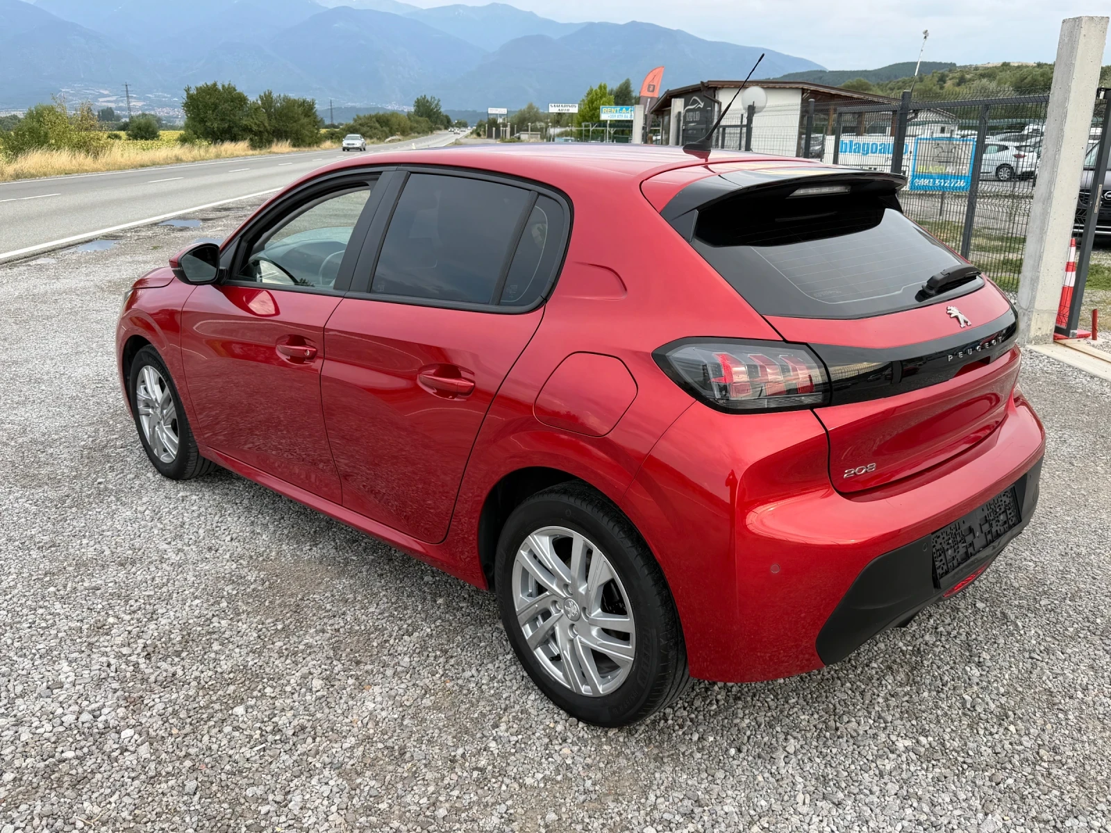 Peugeot 208 1.2T ESSENCE NAVI SERVICE BOOK EURO6D TUV COC , снимка 8 - Автомобили и джипове - 55673703
