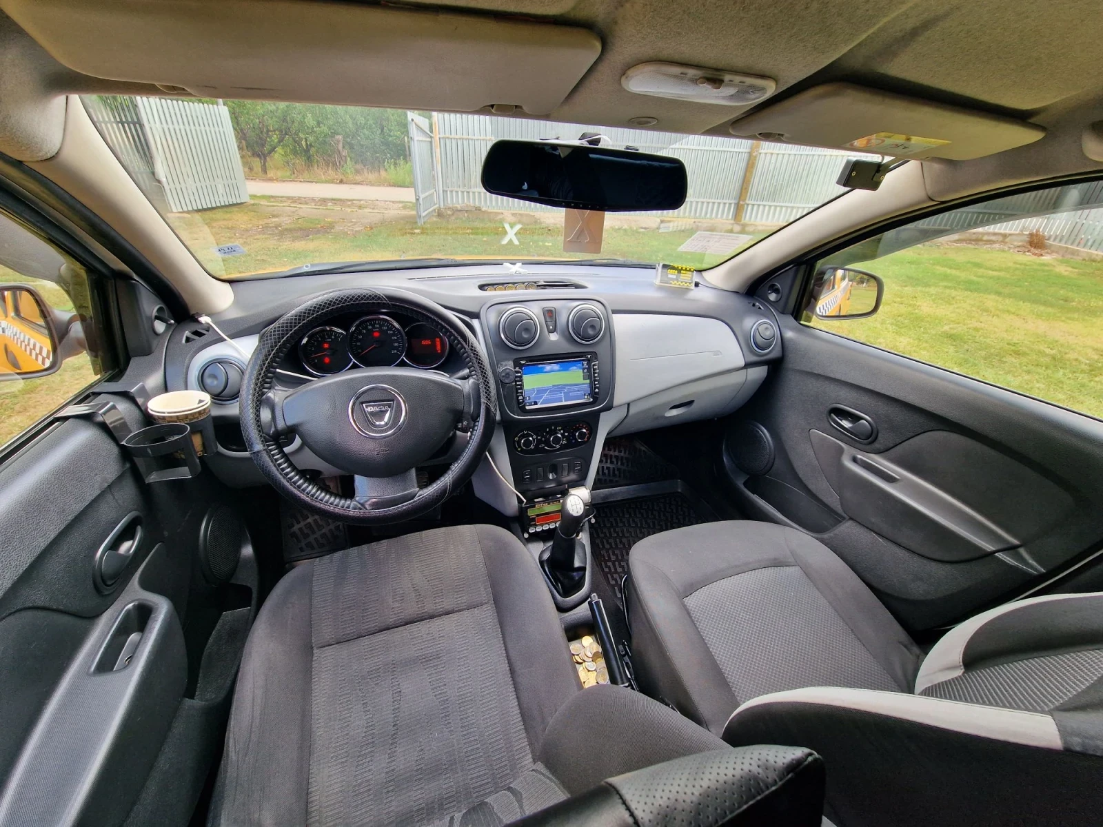Dacia Logan, снимка 14 - Автомобили и джипове - 56082912