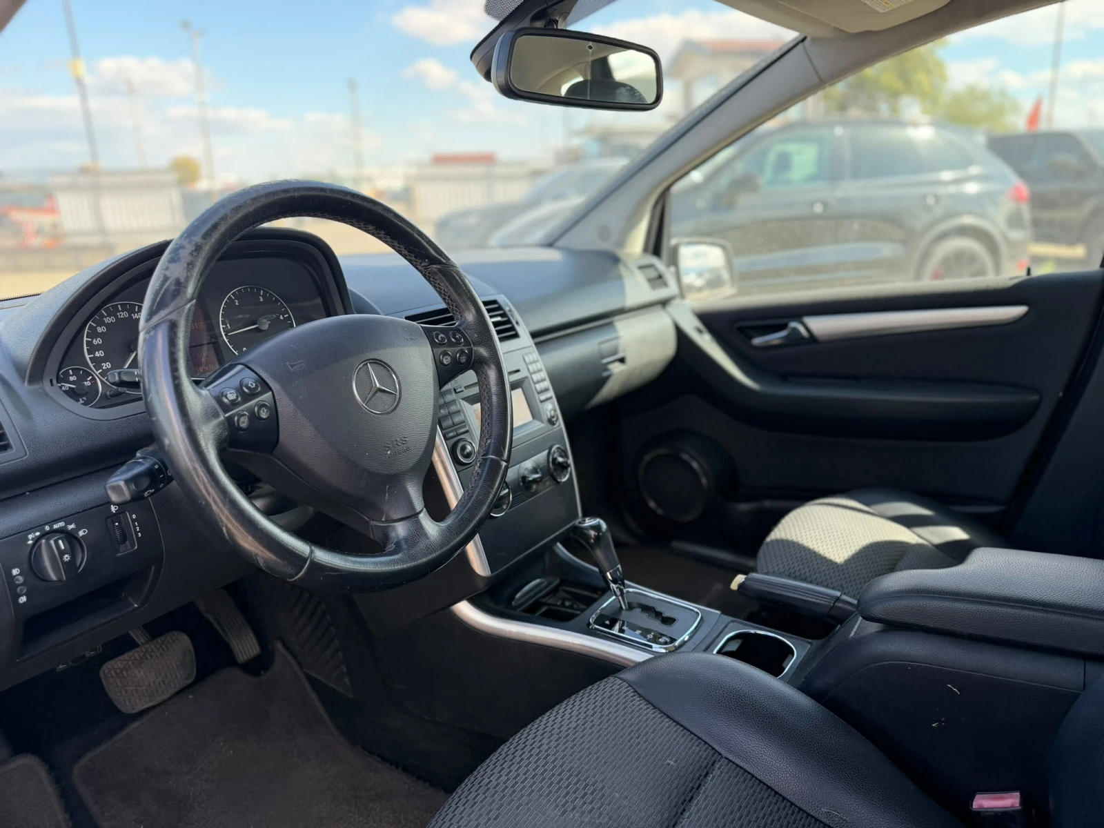 Mercedes-Benz A 180 / 2.0D / EURO 5 / КОЖА / AUTOMAT /, снимка 9 - Автомобили и джипове - 56214581