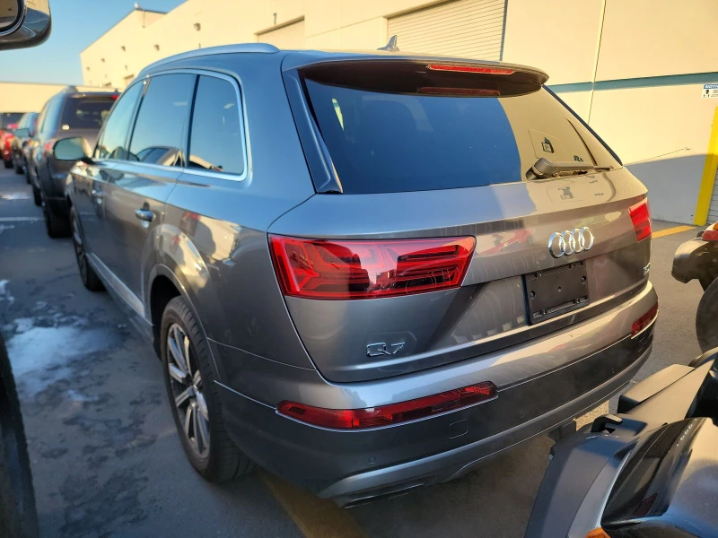 Audi Q7 3.0TFSI* QUATTRO* БЕЗ ЩЕТИ* КРАЙНА ЦЕНА ДО СОФИЯ, снимка 4 - Автомобили и джипове - 48689665