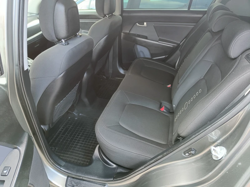 Kia Sportage 2.0 BARTER 185, снимка 12 - Автомобили и джипове - 51499998