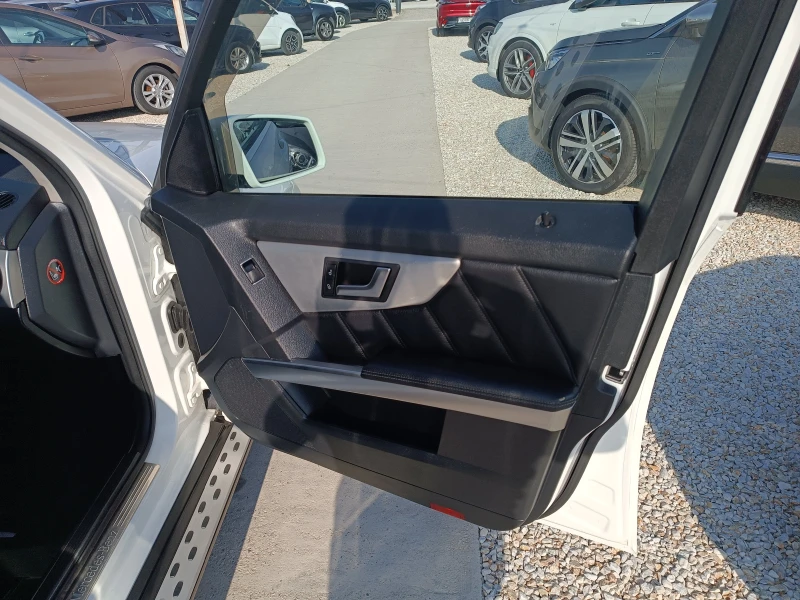 Mercedes-Benz GLK 220cdi/AMG/4matic/panorama/LED/, снимка 10 - Автомобили и джипове - 50712293