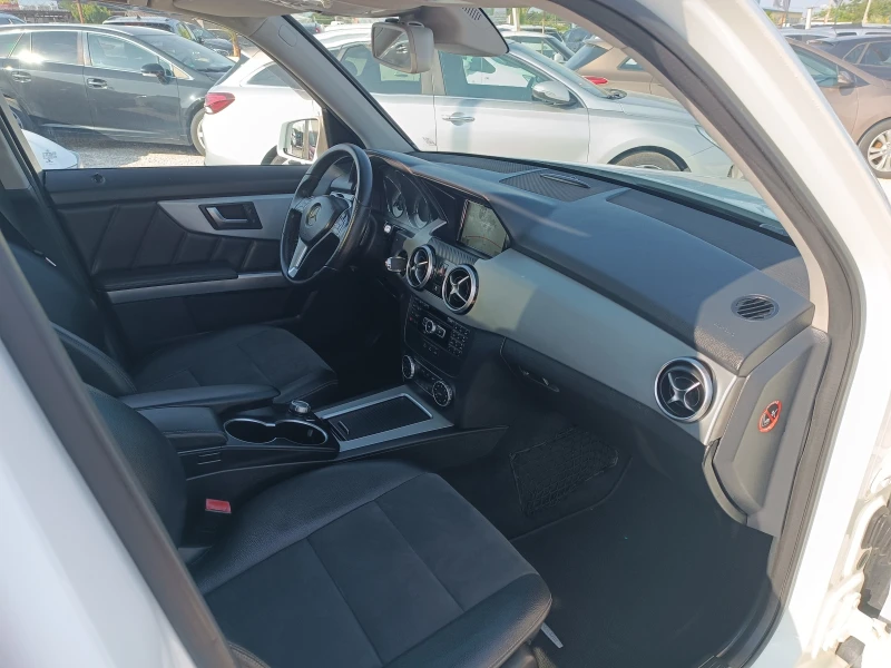 Mercedes-Benz GLK 220cdi/AMG/4matic/panorama/LED/, снимка 9 - Автомобили и джипове - 50712293