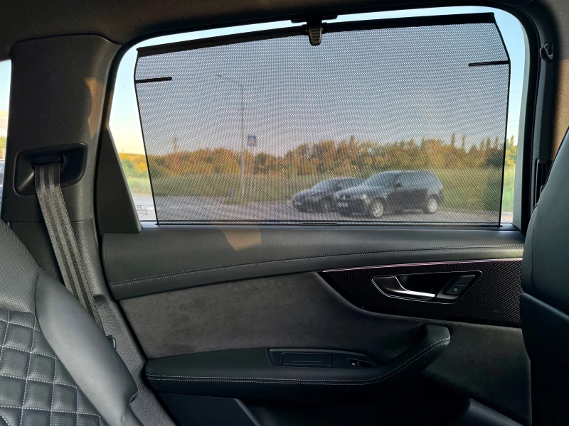 Audi SQ7 HEAD UP* MATRIX* PANORAMA* ACC* MASSAGE, снимка 13 - Автомобили и джипове - 50845933