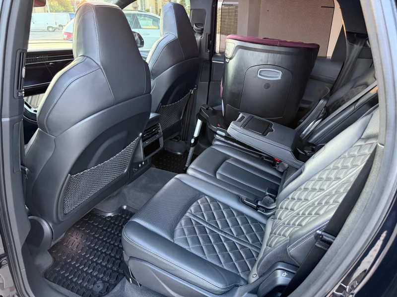 Audi SQ7 HEAD UP* MATRIX* PANORAMA* ACC* MASSAGE, снимка 12 - Автомобили и джипове - 50845933
