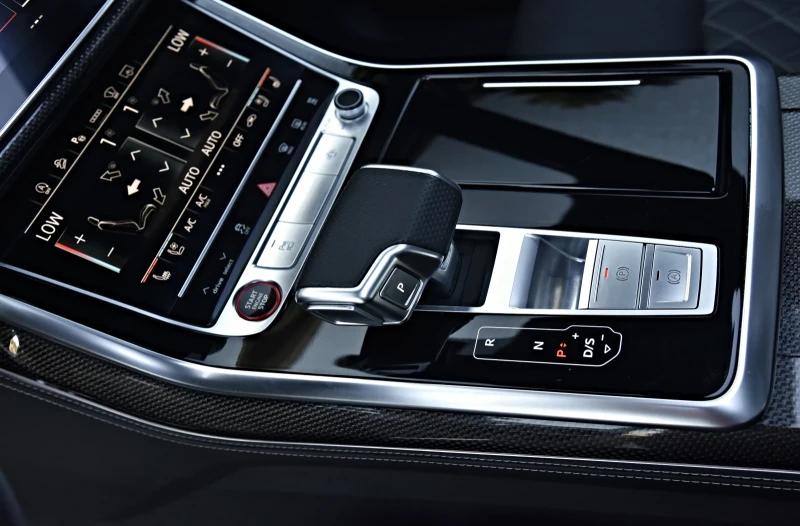 Audi SQ7 4.0 V8T MATRIX 22&#34; PANO 360 RS EXCLUSIVE  FULL, снимка 14 - Автомобили и джипове - 50904401