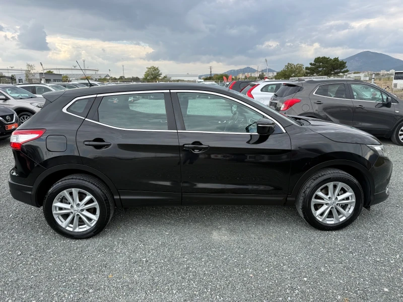 Nissan Qashqai (KATO НОВА), снимка 4 - Автомобили и джипове - 51910003