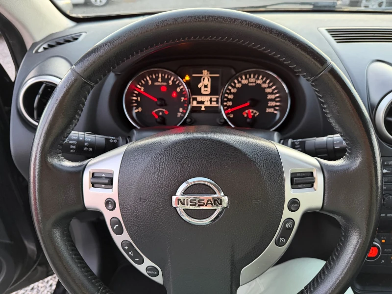 Nissan Qashqai 1.6 бензин 6+ 1  места Текна + 2, снимка 14 - Автомобили и джипове - 52416379