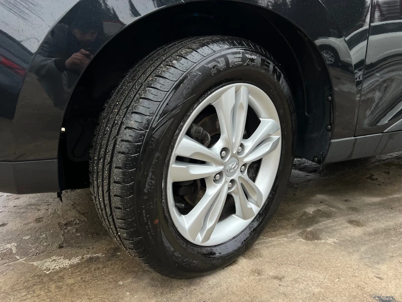 Hyundai IX35 2.0i 4х4 ШВЕЙЦАРИЯ, снимка 13 - Автомобили и джипове - 53254090