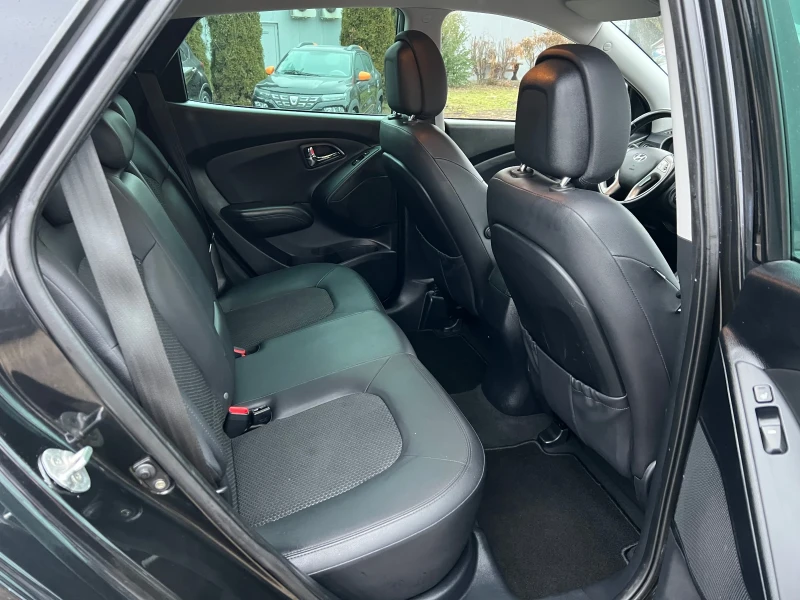 Hyundai IX35 2.0i 4х4 ШВЕЙЦАРИЯ, снимка 7 - Автомобили и джипове - 53254090