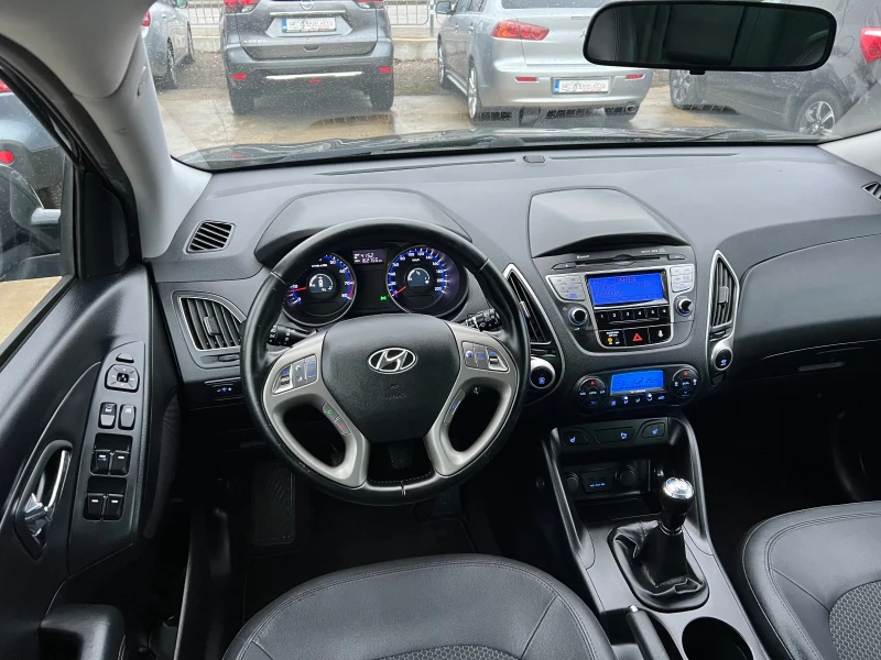 Hyundai IX35 2.0i 4х4 ШВЕЙЦАРИЯ, снимка 10 - Автомобили и джипове - 53254090