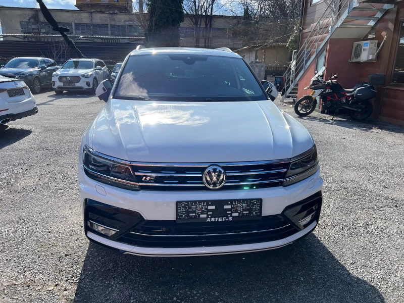 VW Tiguan 2.0 i 4 Motion R-Line Keyless Навигация Камера, снимка 2 - Автомобили и джипове - 53523949