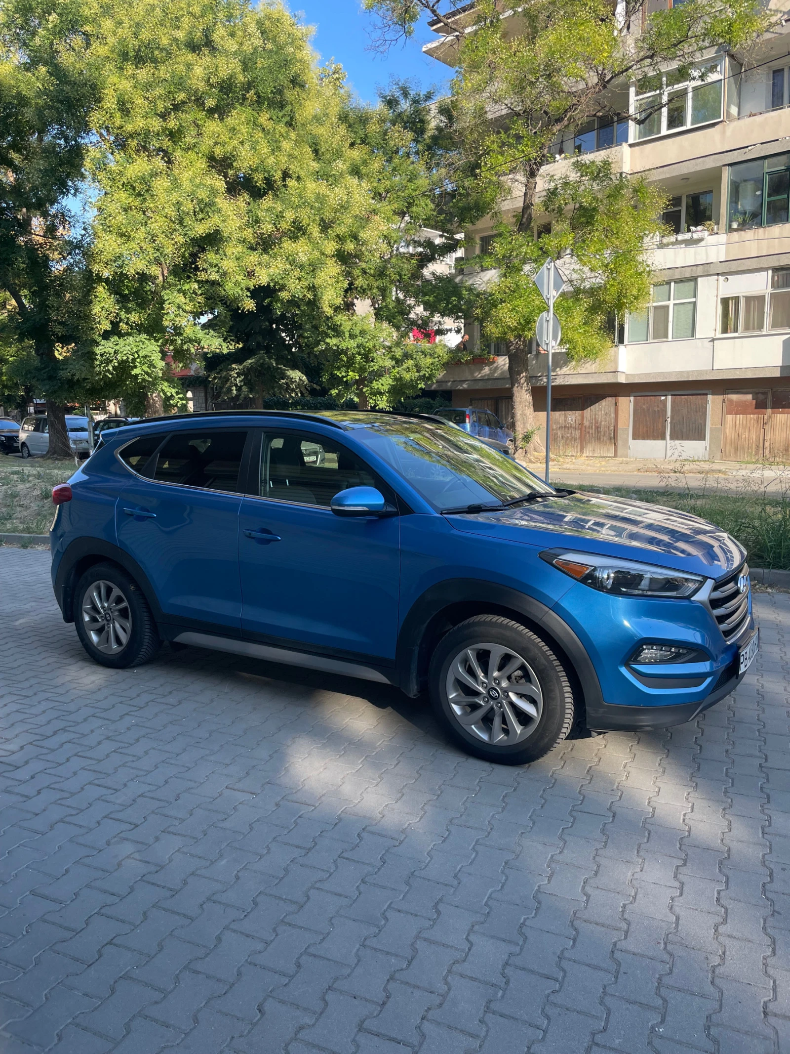 Hyundai Tucson Панорама, Кожен салон, 4х4 - изображение 3