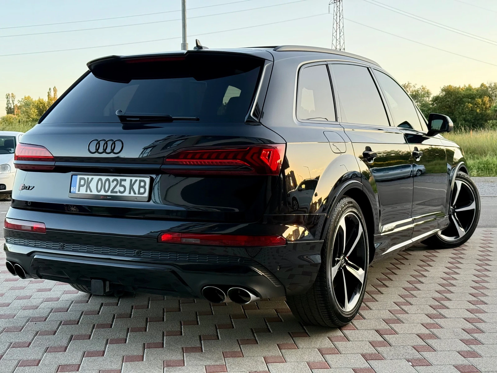 Audi SQ7 HED UP, MATRIX, PANORAMA, ACC, MASSAGE,  - изображение 4