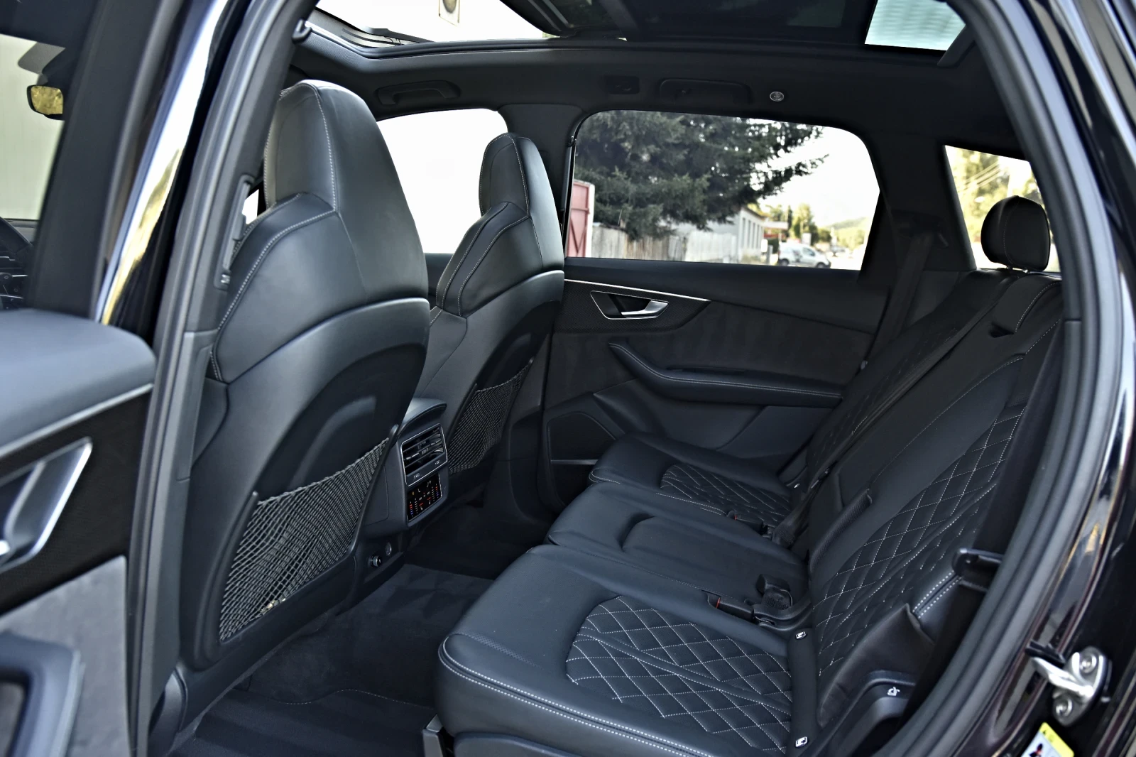 Audi SQ7 4.0 V8T MATRIX 22" PANO 360 RS EXCLUSIVE  FULL | Mobile.bg   16