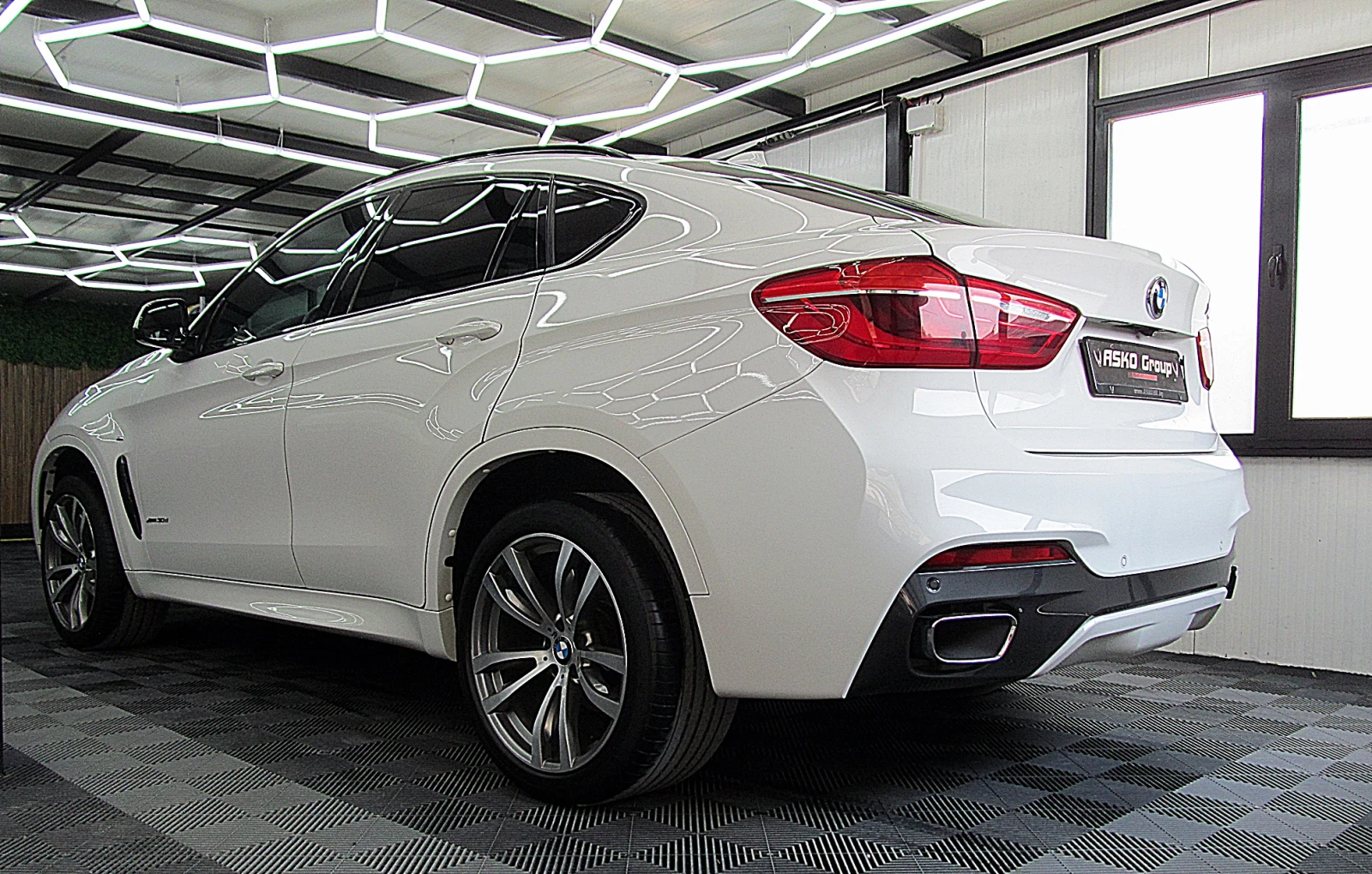 BMW X6 M-PAKET/Xdrive/ПОДГРЕВ ОБДУХВАНЕ СОБСТВЕН ЛИЗИНГ - изображение 4