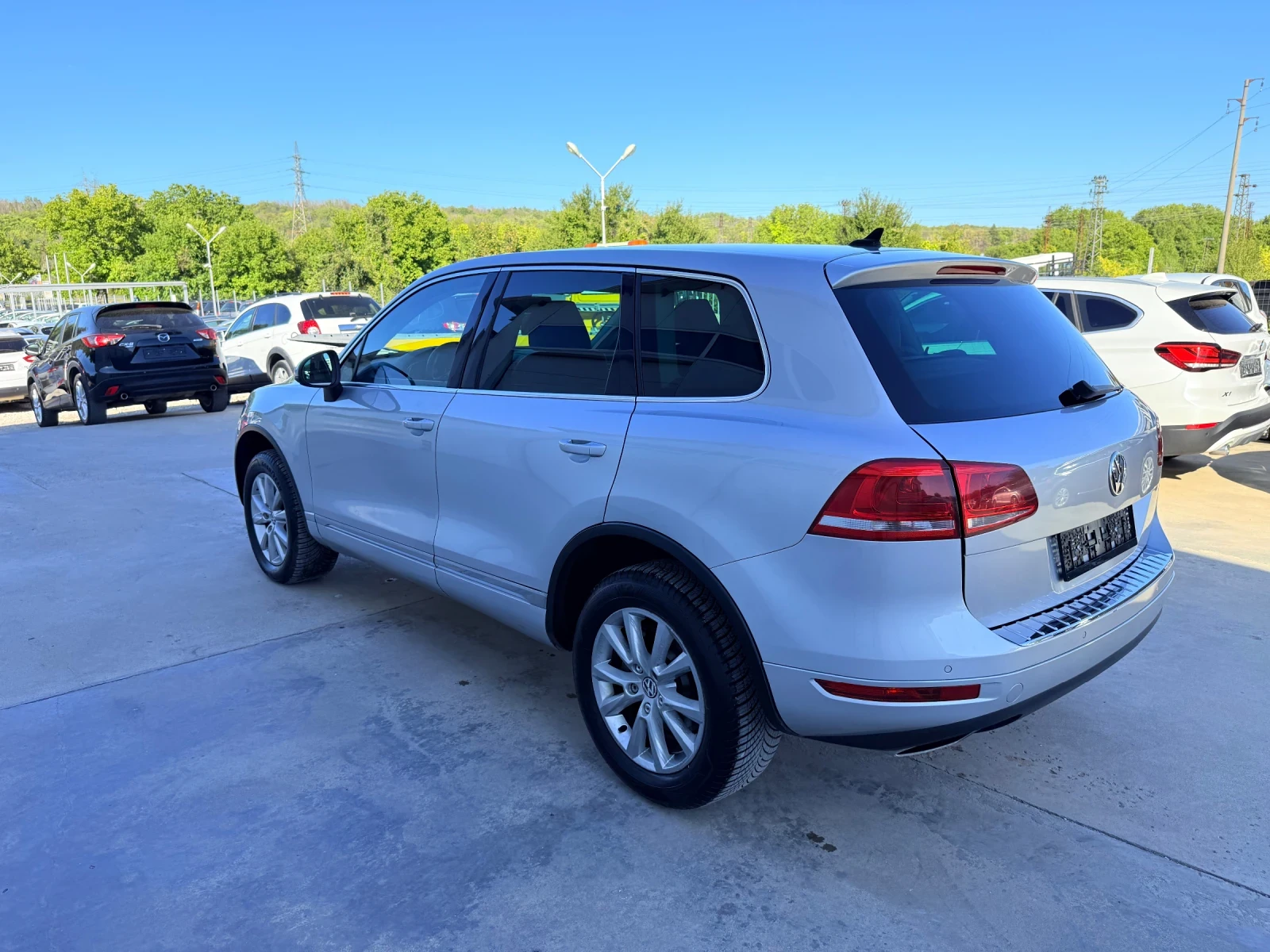 VW Touareg 3.0tdi 239k.c* 4x4* Navi* Nova* UNIKAT*  - изображение 4
