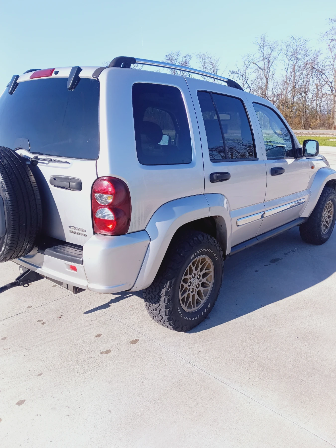 Jeep Cherokee  - изображение 2