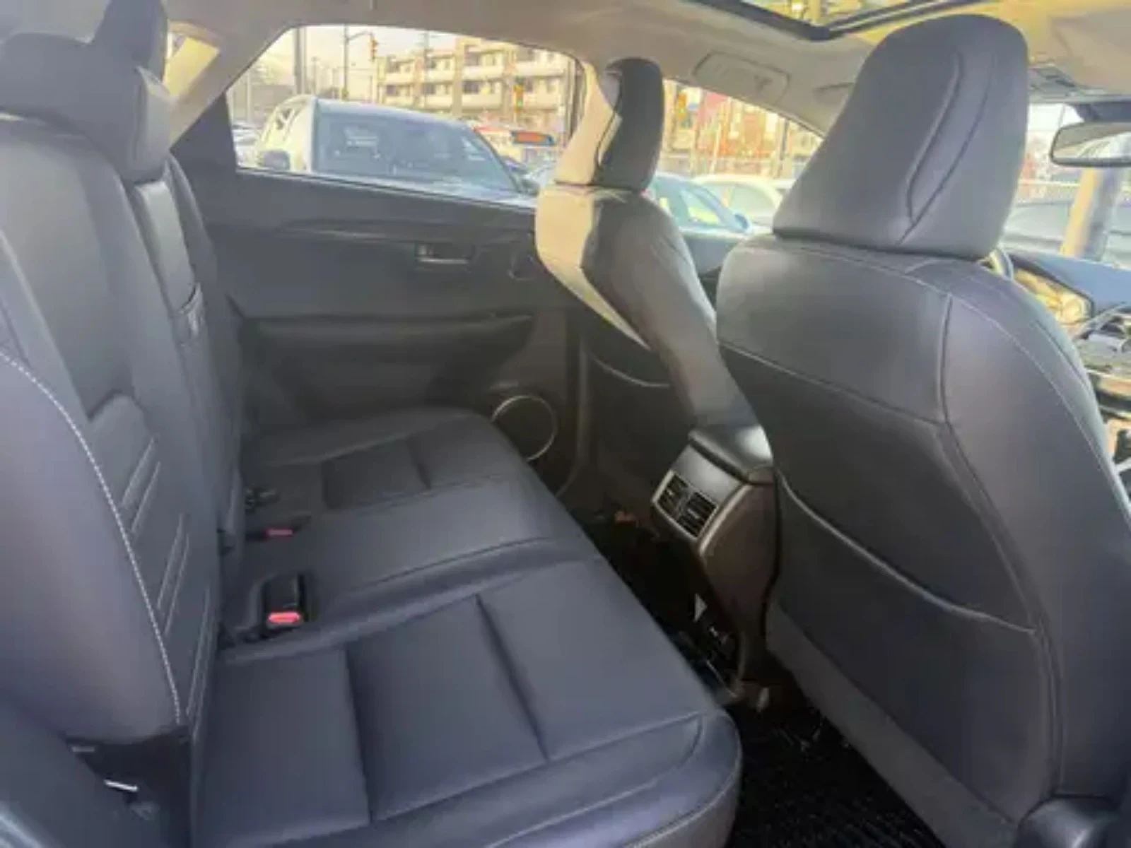 Lexus NX 200t 2021/LUXURY/4x4/CAMERA/ЛЮК/CARFAX, снимка 11 - Автомобили и джипове - 53985798