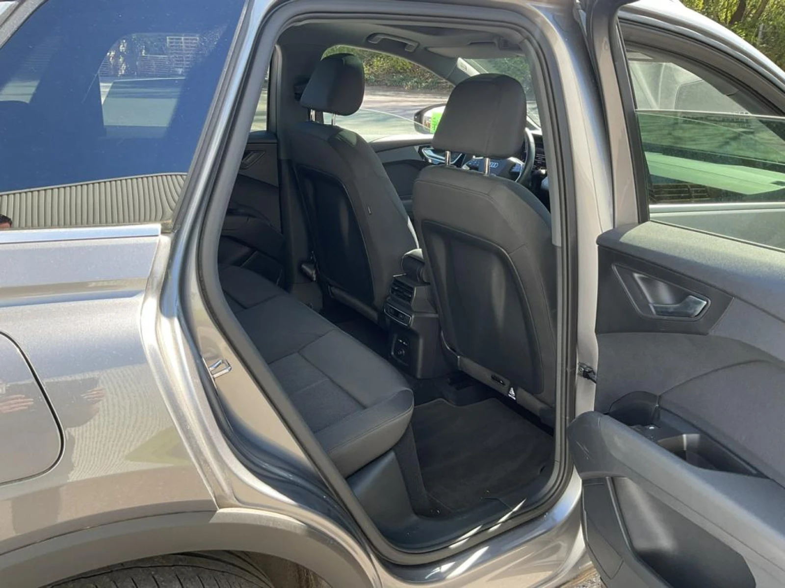 Audi Q4 E-tron 35, снимка 8 - Автомобили и джипове - 54344271